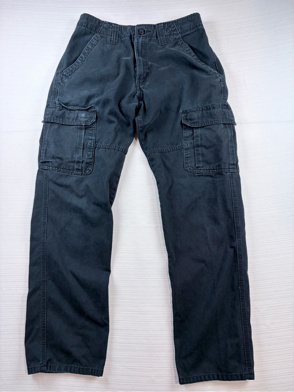 Wrangler Men's Black Cargo Pants with Flap Pockets